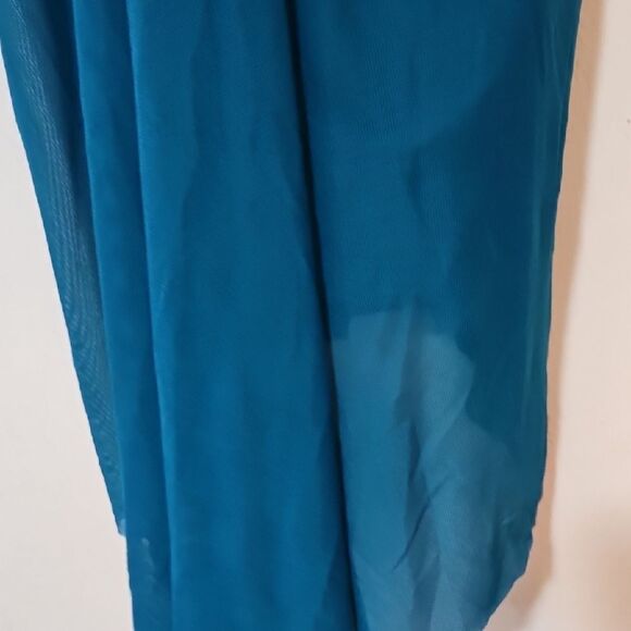 Blue One Piece Swimwear with Sleek Design - Picture 4 of 7